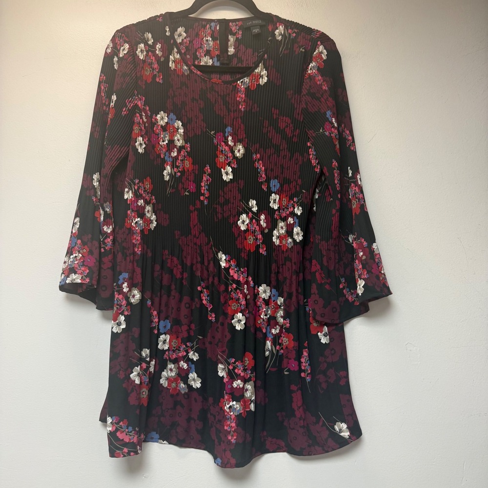 J. Jill Tunic Top Womens Medium Black Floral Excellent Pleated Bell Sleeve 9538